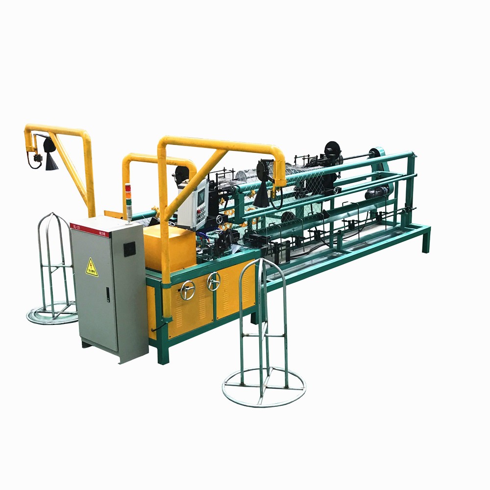 Automatic CNC double wire chain link fence machine with PLC control
